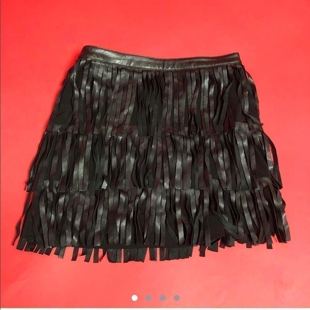 Black faux leather tassel mini skirt 🖤🖤
